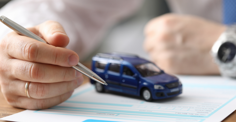 Seguro de auto sin licencia en Texas